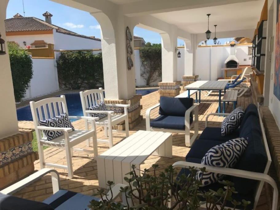 Villa El Magnolio Chiclana de la Frontera Exterior foto