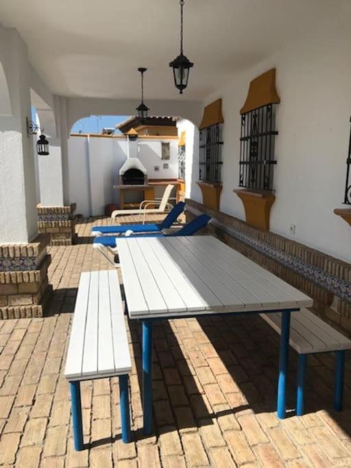 Villa El Magnolio Chiclana de la Frontera Exterior foto
