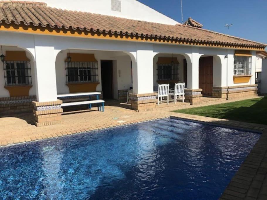 Villa El Magnolio Chiclana de la Frontera Exterior foto